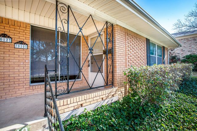 7010 Kingsbury Drive, Dallas, TX 75231