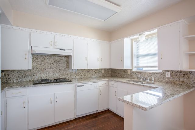 7010 Kingsbury Drive, Dallas, TX 75231