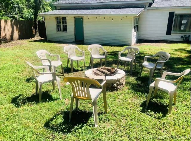 210 W Morgan Street, Tahlequah, OK 74464