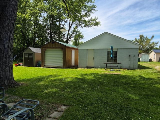 9614 Ravenna Road, Twinsburg, OH 44087