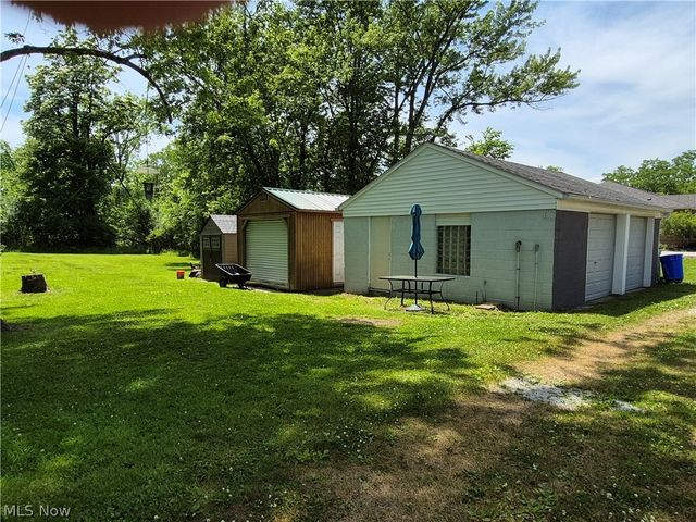 9614 Ravenna Road, Twinsburg, OH 44087