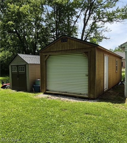 9614 Ravenna Road, Twinsburg, OH 44087