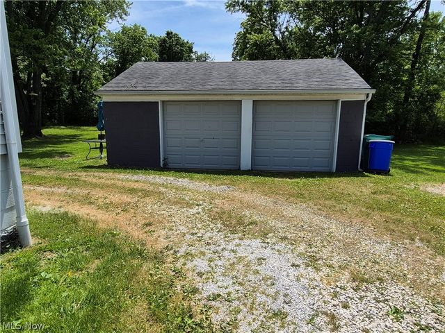 9614 Ravenna Road, Twinsburg, OH 44087