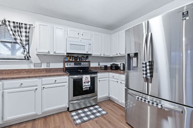 2421 Warrington Drive, Grand Prairie, TX 75052