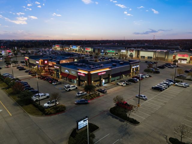 2421 Warrington Drive, Grand Prairie, TX 75052