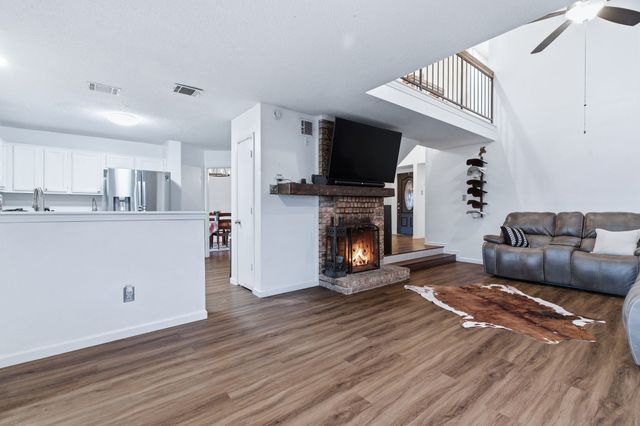 2421 Warrington Drive, Grand Prairie, TX 75052