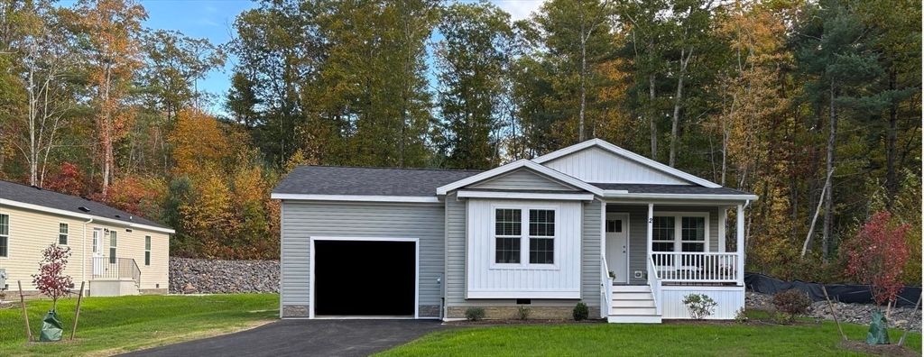 12 Pinrock Drive, Sturbridge, MA 01566