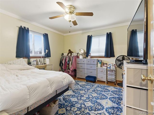 23143 Playview Street, Saint Clair Shores, MI 48082