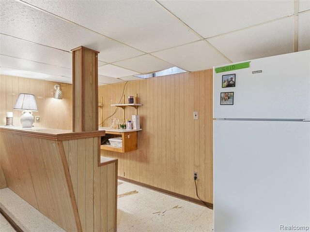 23143 Playview Street, Saint Clair Shores, MI 48082