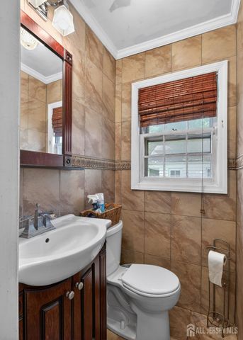 1183 W 8th Street W, South Plainfield, NJ 07080