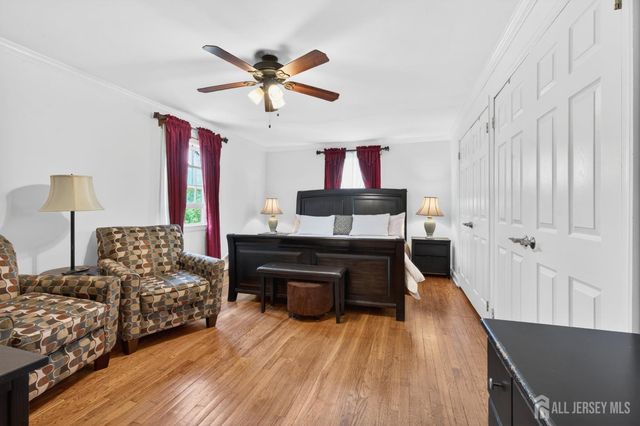 1183 W 8th Street W, South Plainfield, NJ 07080