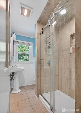 1183 W 8th Street W, South Plainfield, NJ 07080