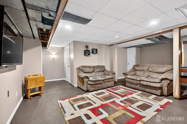 1183 W 8th Street W, South Plainfield, NJ 07080