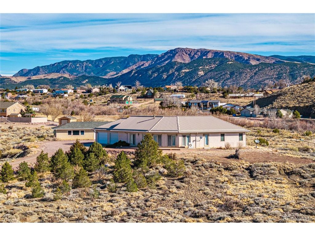 3037 Elizabeth St, Canon City, CO 81212