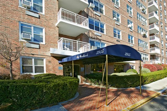 3935 Blackstone Avenue 7D, Bronx, NY 10471