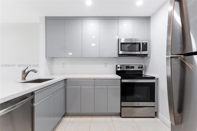 7705 Camino Real 101, Miami, FL 33143