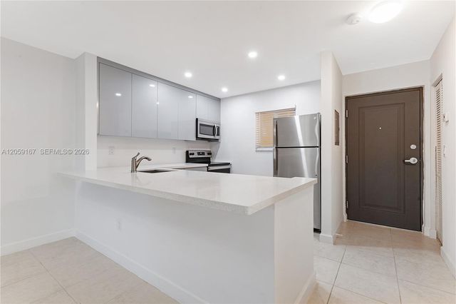 7705 Camino Real 101, Miami, FL 33143