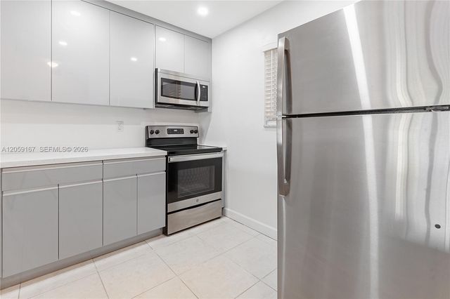 7705 Camino Real 101, Miami, FL 33143