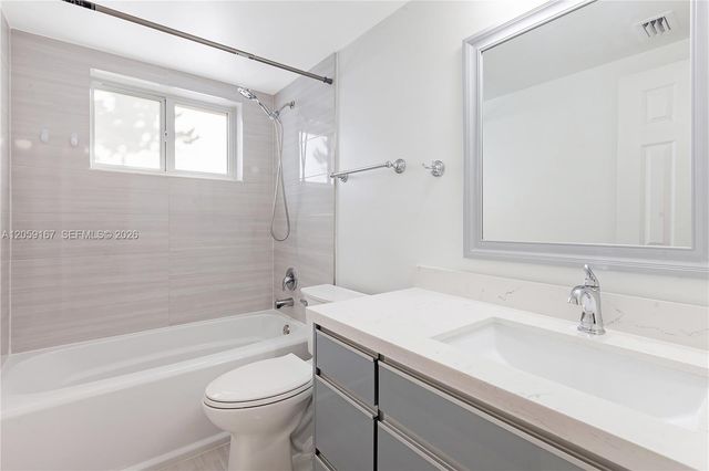 7705 Camino Real 101, Miami, FL 33143