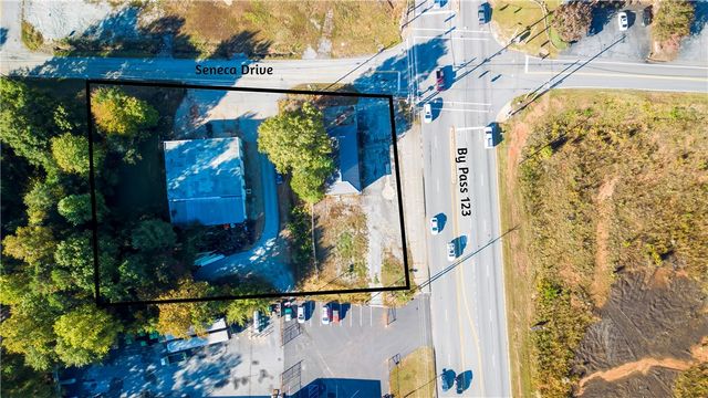 879 By Pass 123 Highway Includes 710 Seneca Drive, Seneca, SC 29678