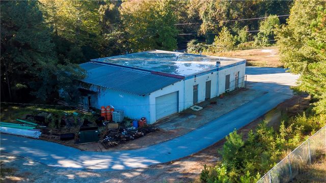 879 By Pass 123 Highway Includes 710 Seneca Drive, Seneca, SC 29678