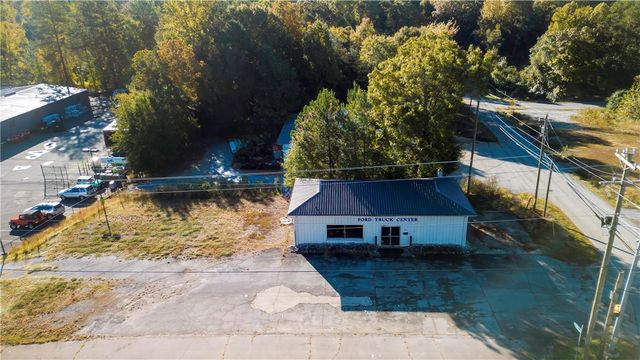 879 By Pass 123 Highway Includes 710 Seneca Drive, Seneca, SC 29678