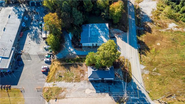 879 By Pass 123 Highway Includes 710 Seneca Drive, Seneca, SC 29678