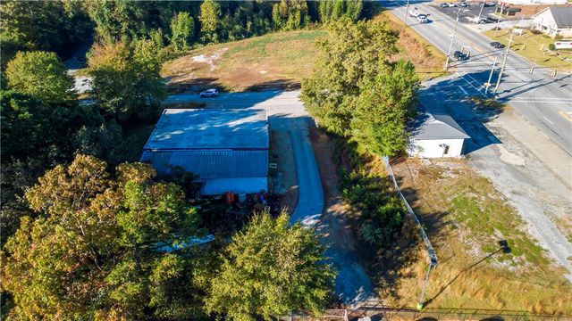 879 By Pass 123 Highway Includes 710 Seneca Drive, Seneca, SC 29678