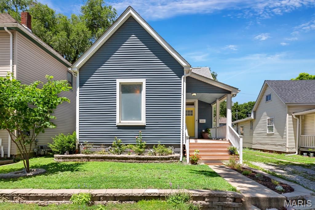 2253 Delmar Avenue, Granite City, IL 62040