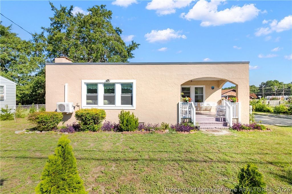 102 Scarborough Street, Spring Lake, NC 28390 — exterior