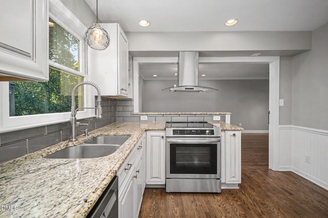 1000 Black Oak Court, Apex, NC 27502