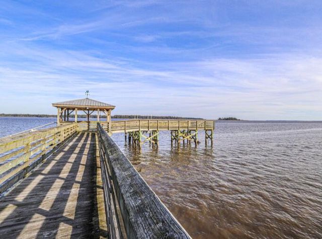 505 Oak Lawn Road, Georgetown, SC 29440