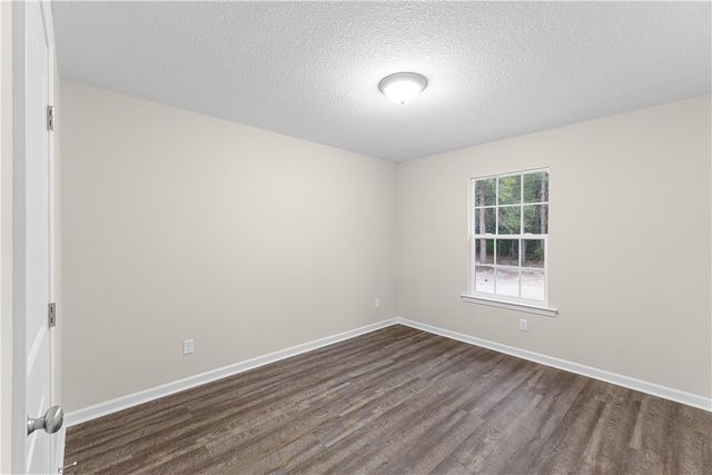 169 Pine Ridge Road, Jesup, GA 31545