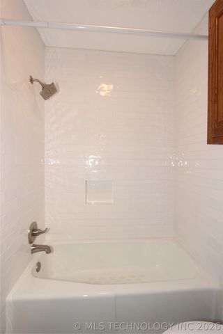 2821 E 26th Street, Tulsa, OK 74114