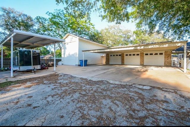 1645 9th Street, Hempstead, TX 77445