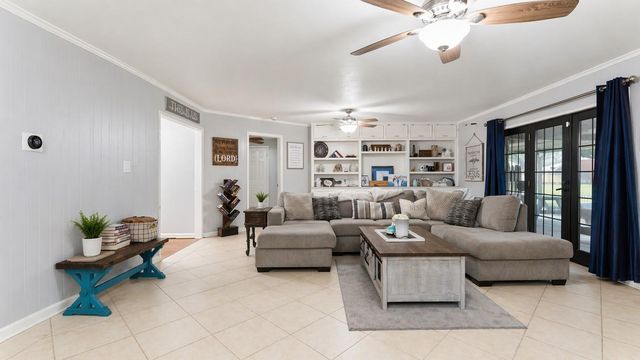 1645 9th Street, Hempstead, TX 77445