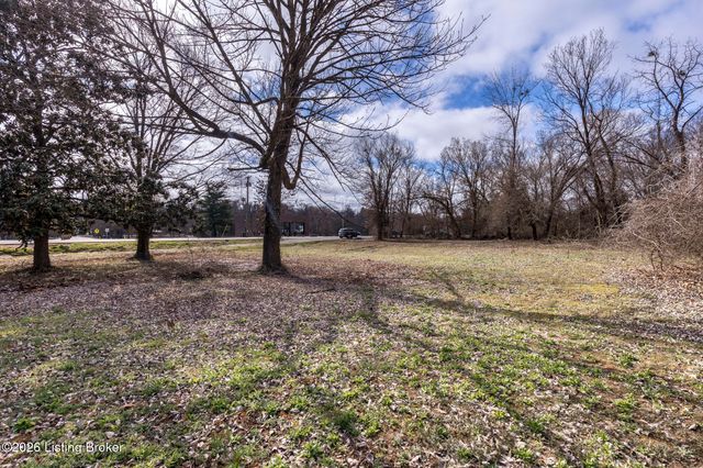 5225 River Rd, Louisville, KY 40222