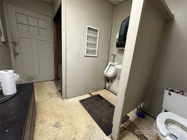 410 E Fleming Drive, Morganton, NC 28655