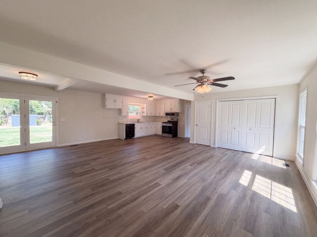 1214 Kirkwood Ave, Murfreesboro, TN 37130