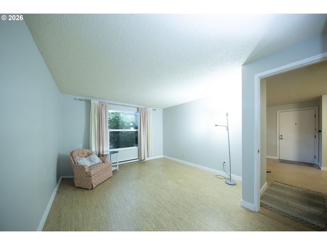 5482 Sw ALGER Ave F15, Beaverton, OR 97005
