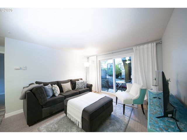 5482 Sw ALGER Ave F15, Beaverton, OR 97005