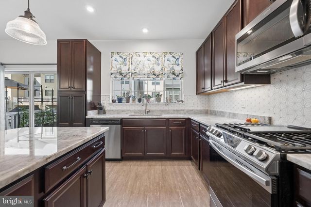 8463 RANDELL RIDGE RD, Frederick, MD 21704