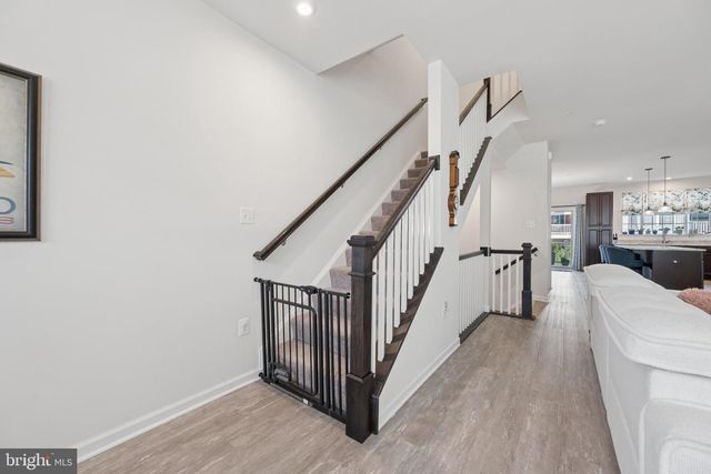 8463 RANDELL RIDGE RD, Frederick, MD 21704