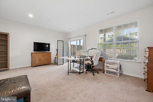 8463 RANDELL RIDGE RD, Frederick, MD 21704