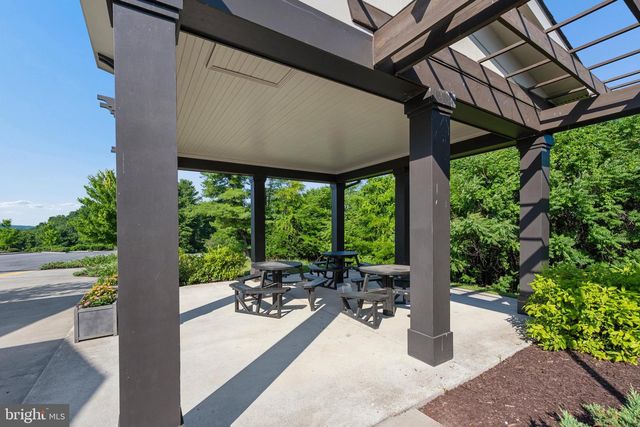 8463 RANDELL RIDGE RD, Frederick, MD 21704