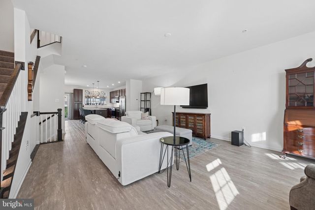 8463 RANDELL RIDGE RD, Frederick, MD 21704