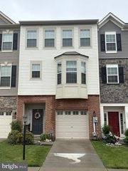 8463 RANDELL RIDGE RD, Frederick, MD 21704