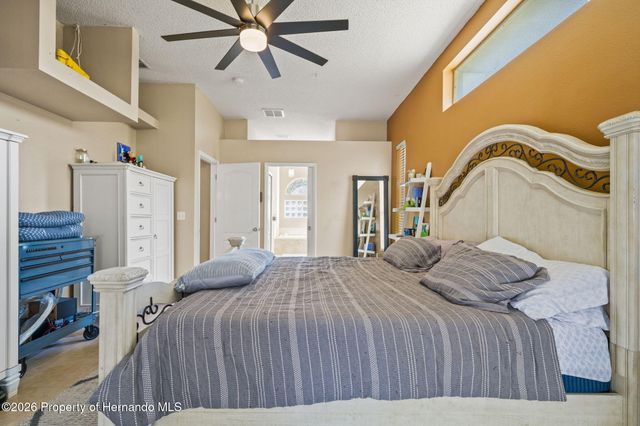 11128 Lomita Wren Road, Weeki Wachee, FL 34614