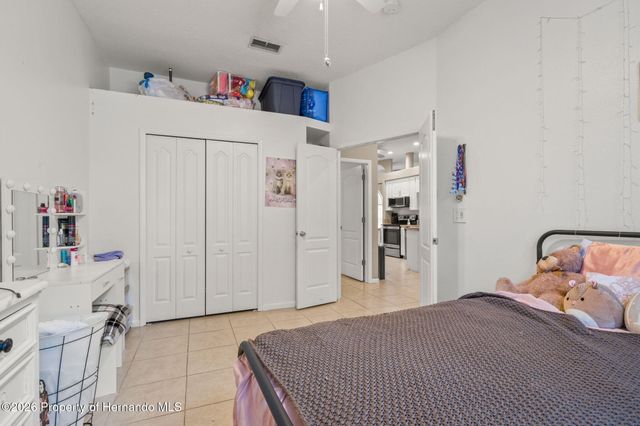 11128 Lomita Wren Road, Weeki Wachee, FL 34614