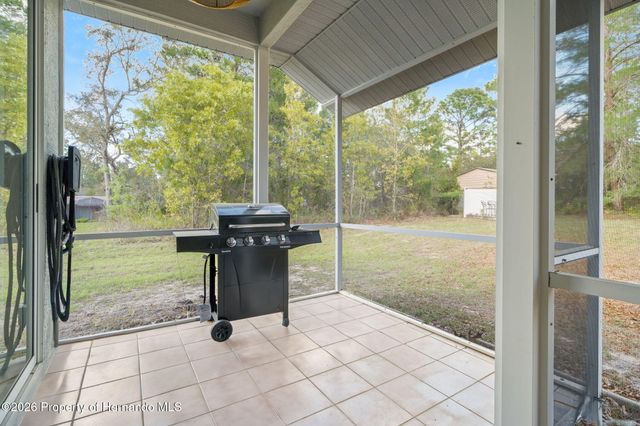11128 Lomita Wren Road, Weeki Wachee, FL 34614